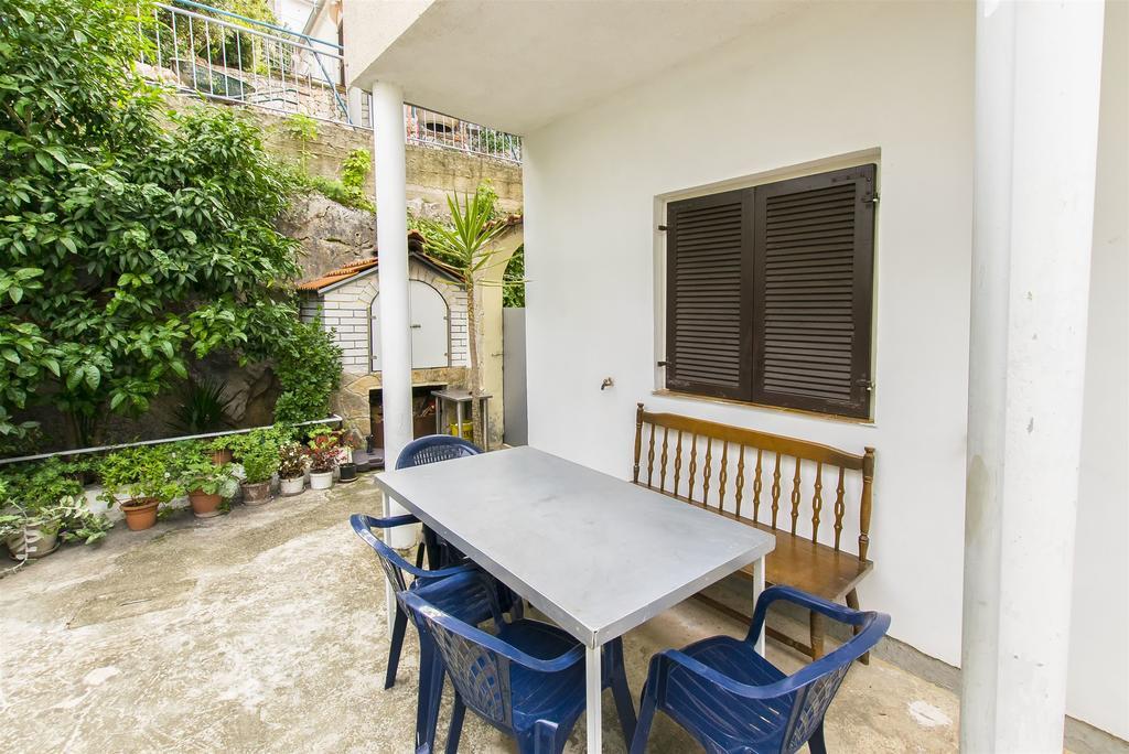 Apartment Branka Tisno Exterior foto